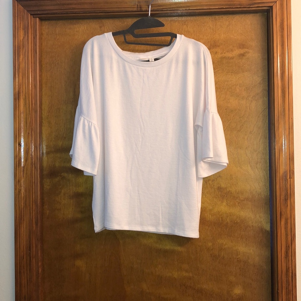 Gap white soft spun top